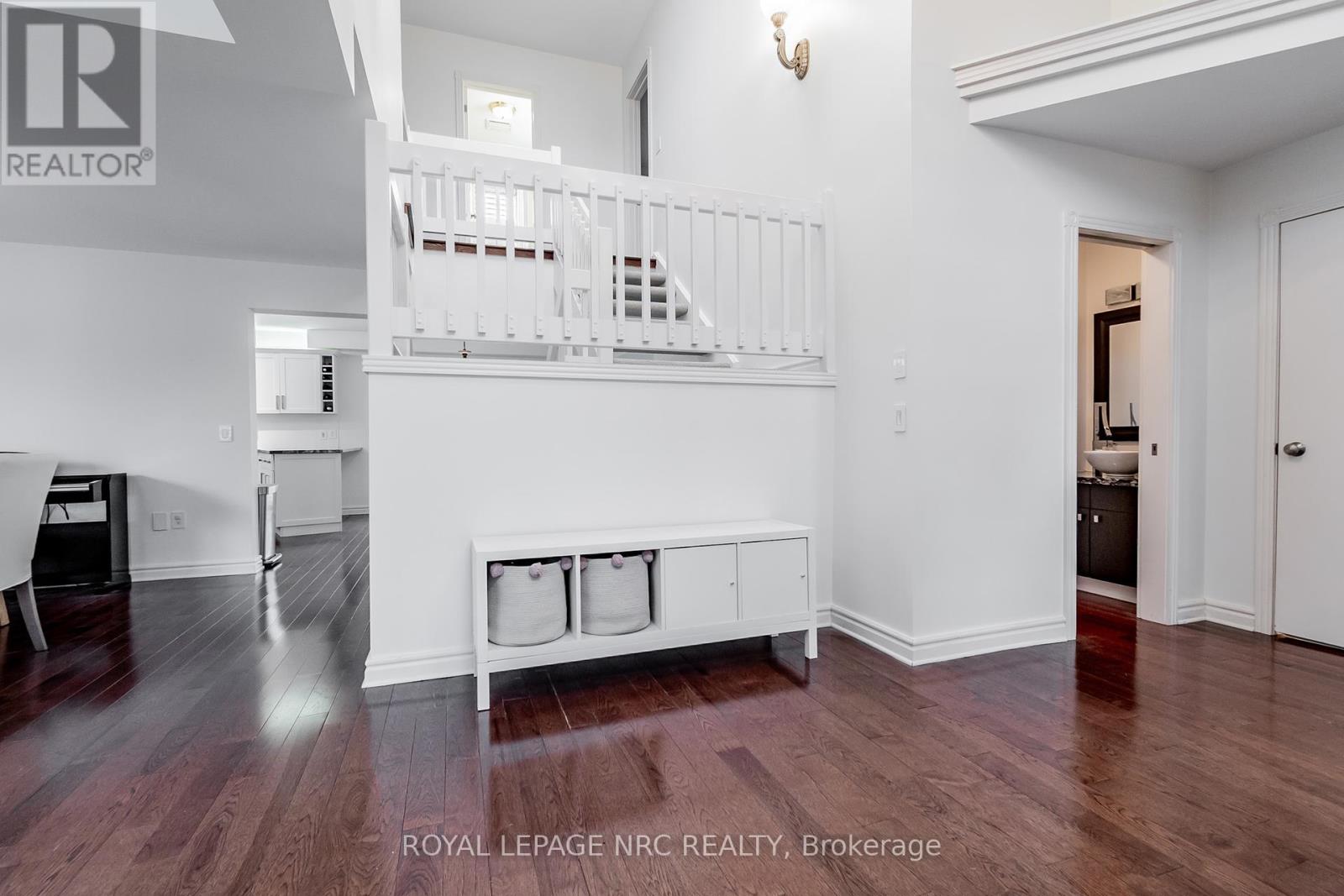 Property at 11 FOREST HILL CRESCENT image 4