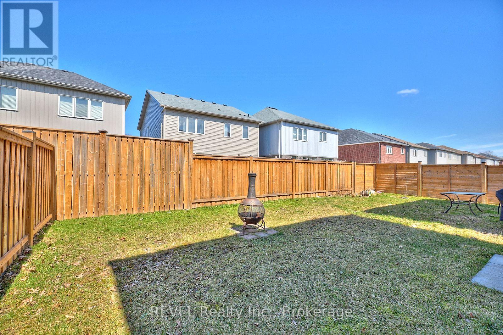 8767 Sourgum Avenue, Niagara Falls (Brown), Ontario  L2H 3S3 - Photo 26 - X12068482
