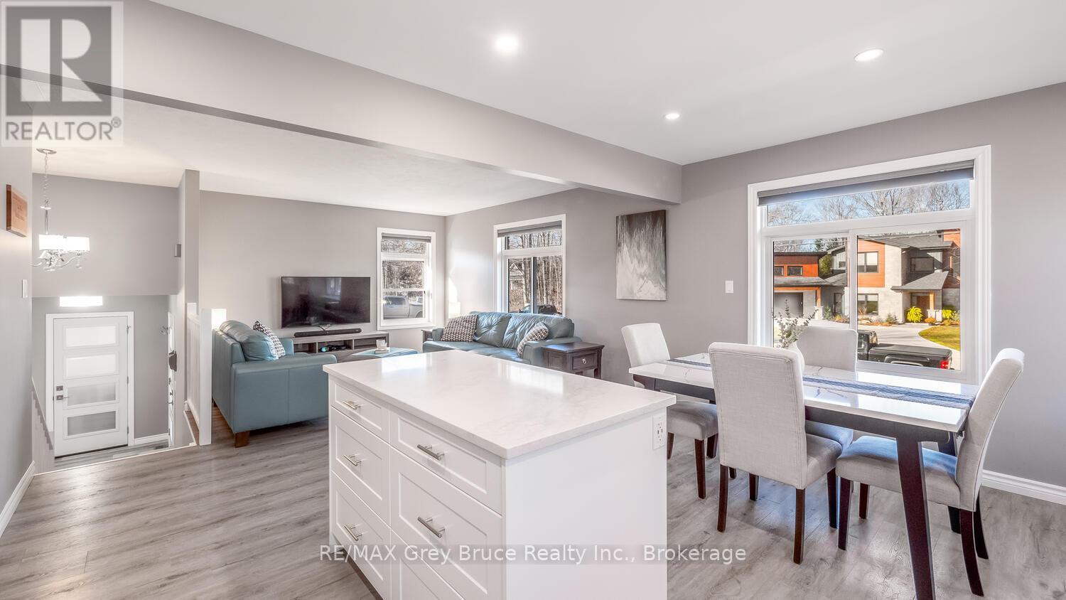 18 Walker Way, South Bruce Peninsula, Ontario  N0H 2G0 - Photo 15 - X12068489