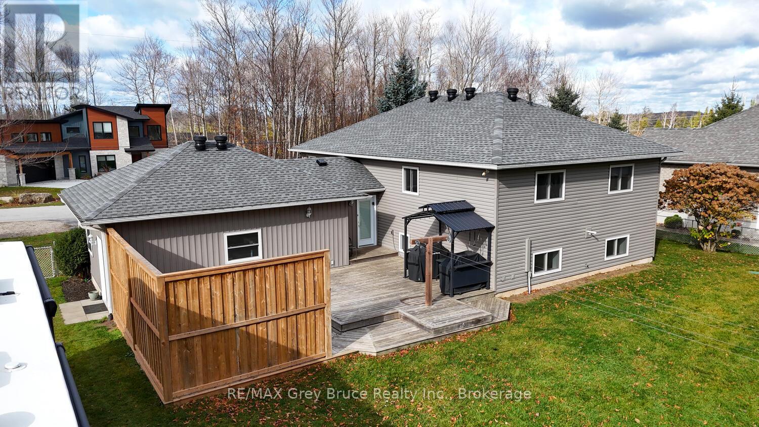18 Walker Way, South Bruce Peninsula, Ontario  N0H 2G0 - Photo 33 - X12068489