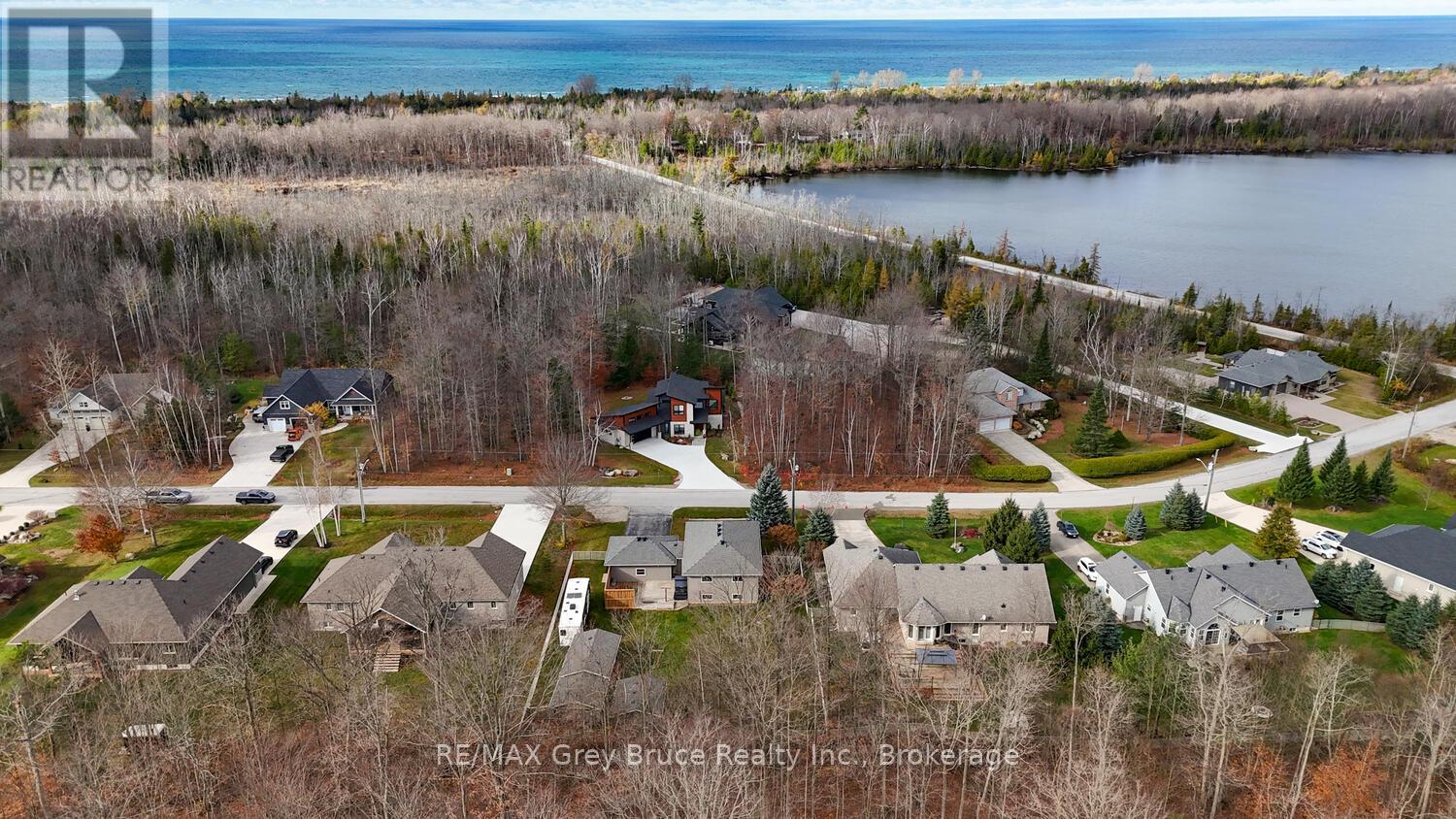 18 Walker Way, South Bruce Peninsula, Ontario  N0H 2G0 - Photo 39 - X12068489