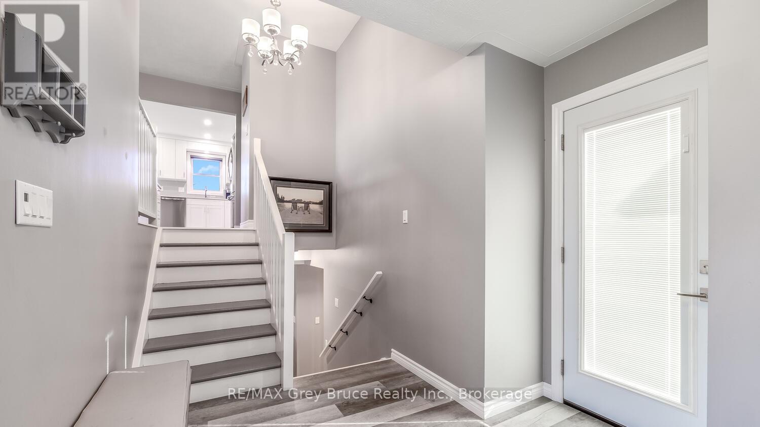 18 Walker Way, South Bruce Peninsula, Ontario  N0H 2G0 - Photo 8 - X12068489