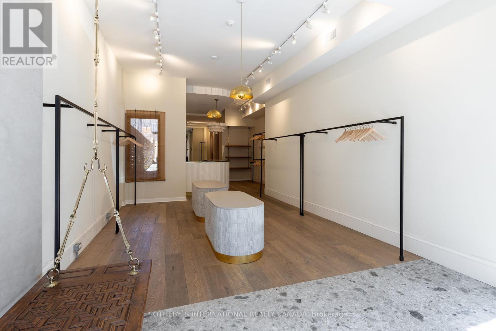 Property at 872 COLLEGE STREET image 5