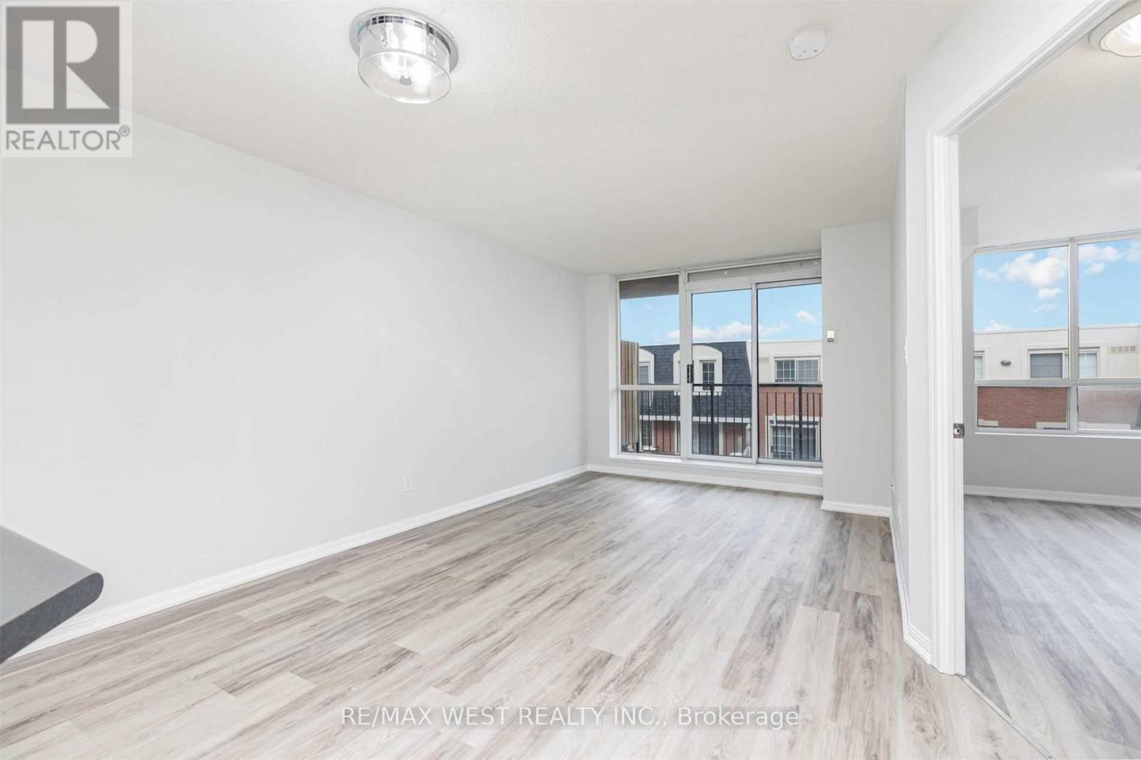 420 - 1000 King Street W, Toronto, Ontario  M6K 3N1 - Photo 3 - C12068480