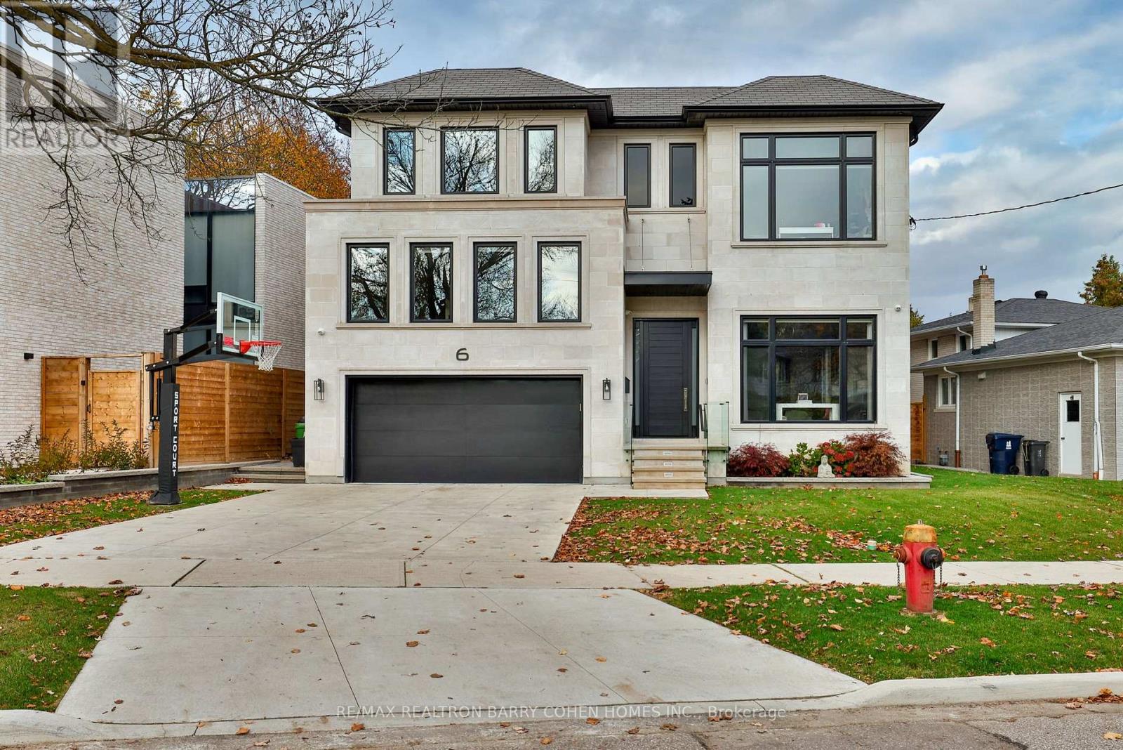 6 STUBBS DRIVE, Toronto, Ontario