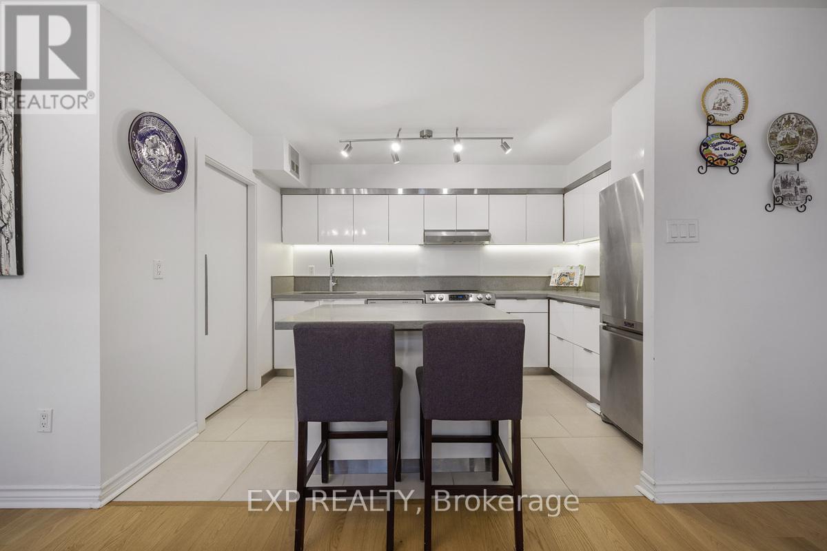 72 Granby Street, Toronto, Ontario  M5B 2J5 - Photo 16 - C12068579