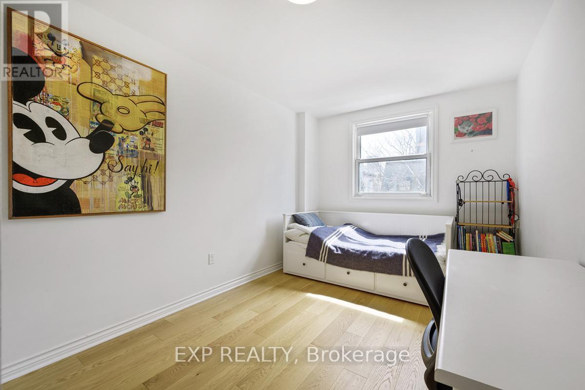 72 Granby Street, Toronto, Ontario  M5B 2J5 - Photo 25 - C12068579