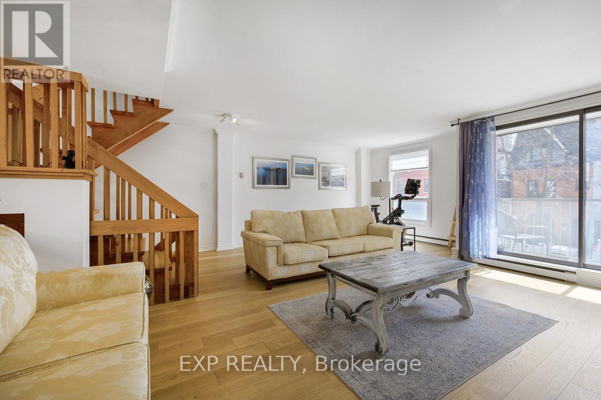 72 Granby Street, Toronto, Ontario  M5B 2J5 - Photo 7 - C12068579
