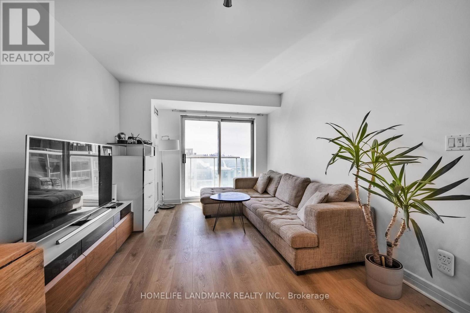 Lph04 - 16 Harrison Garden Boulevard, Toronto (Willowdale East), Ontario  M2N 7J6 - Photo 6 - C12068599