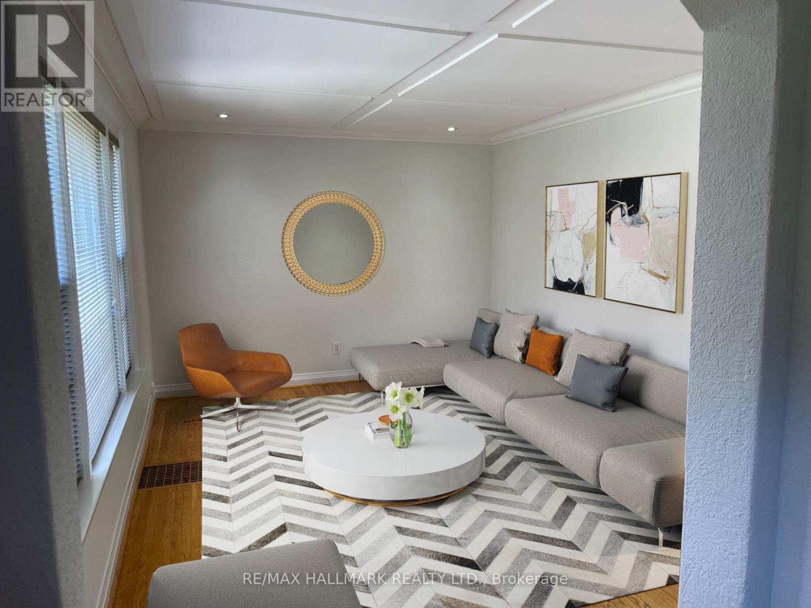 Property at 209 HOMEWOOD AVENUE image 2