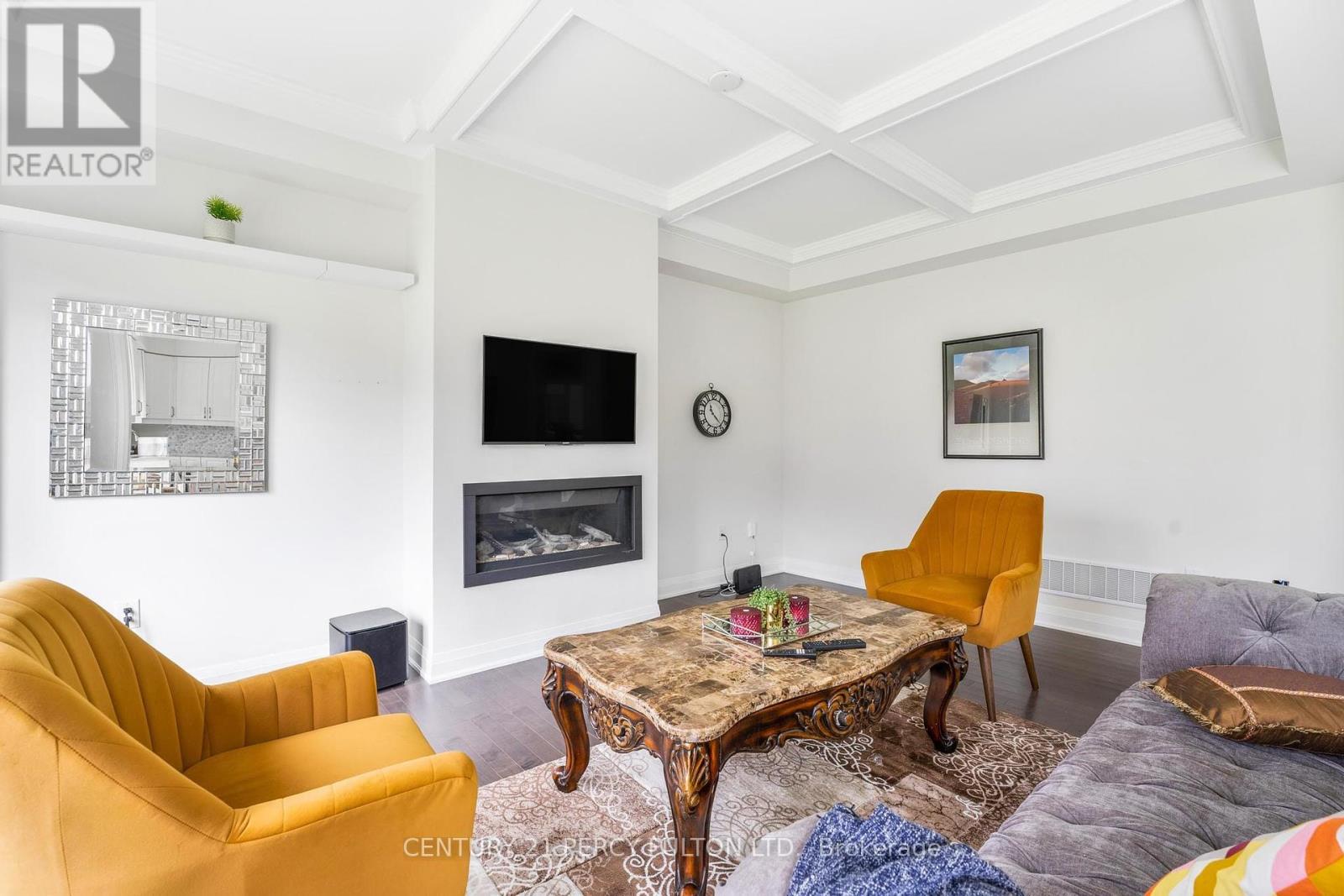 Property at 343 NORTHGLEN BOULEVARD W image 4