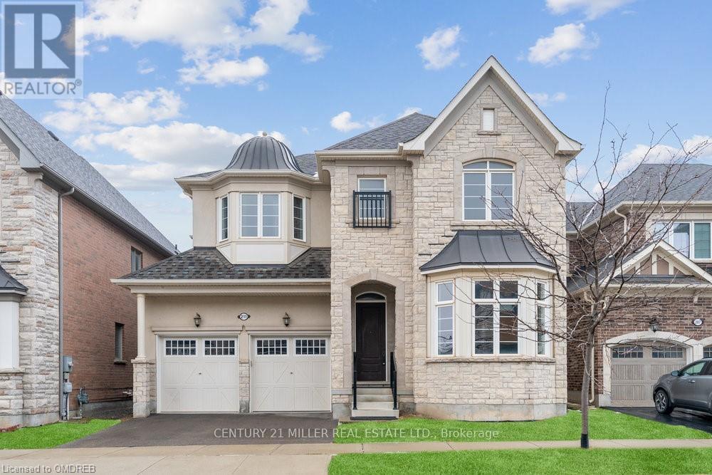 211 Magnolia Crescent, Oakville, Ontario  L6M 4M1 - Photo 1 - W12068495