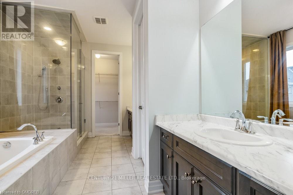 211 Magnolia Crescent, Oakville, Ontario  L6M 4M1 - Photo 24 - W12068495