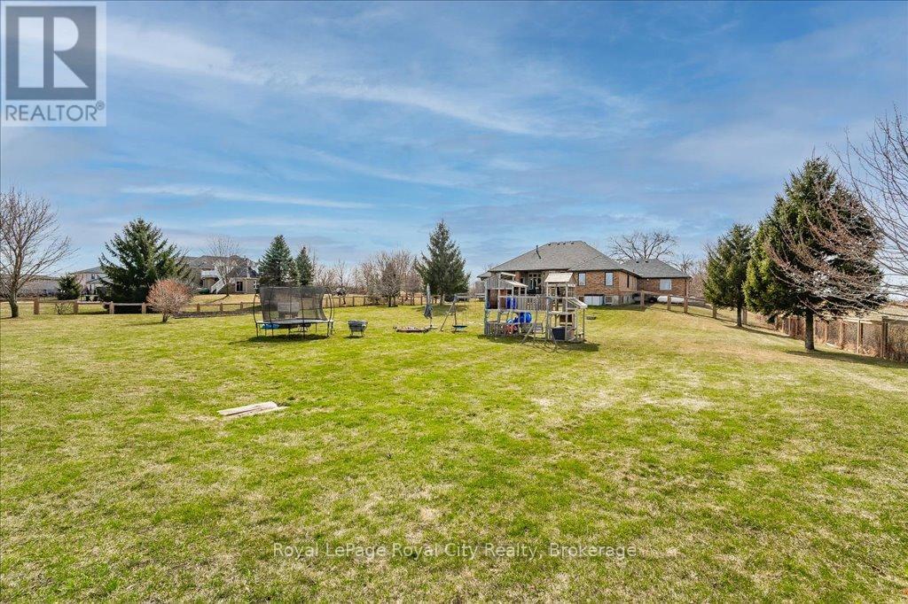 4663 Wellington 35 Road, Puslinch, Ontario  N1H 6J3 - Photo 44 - X12067129