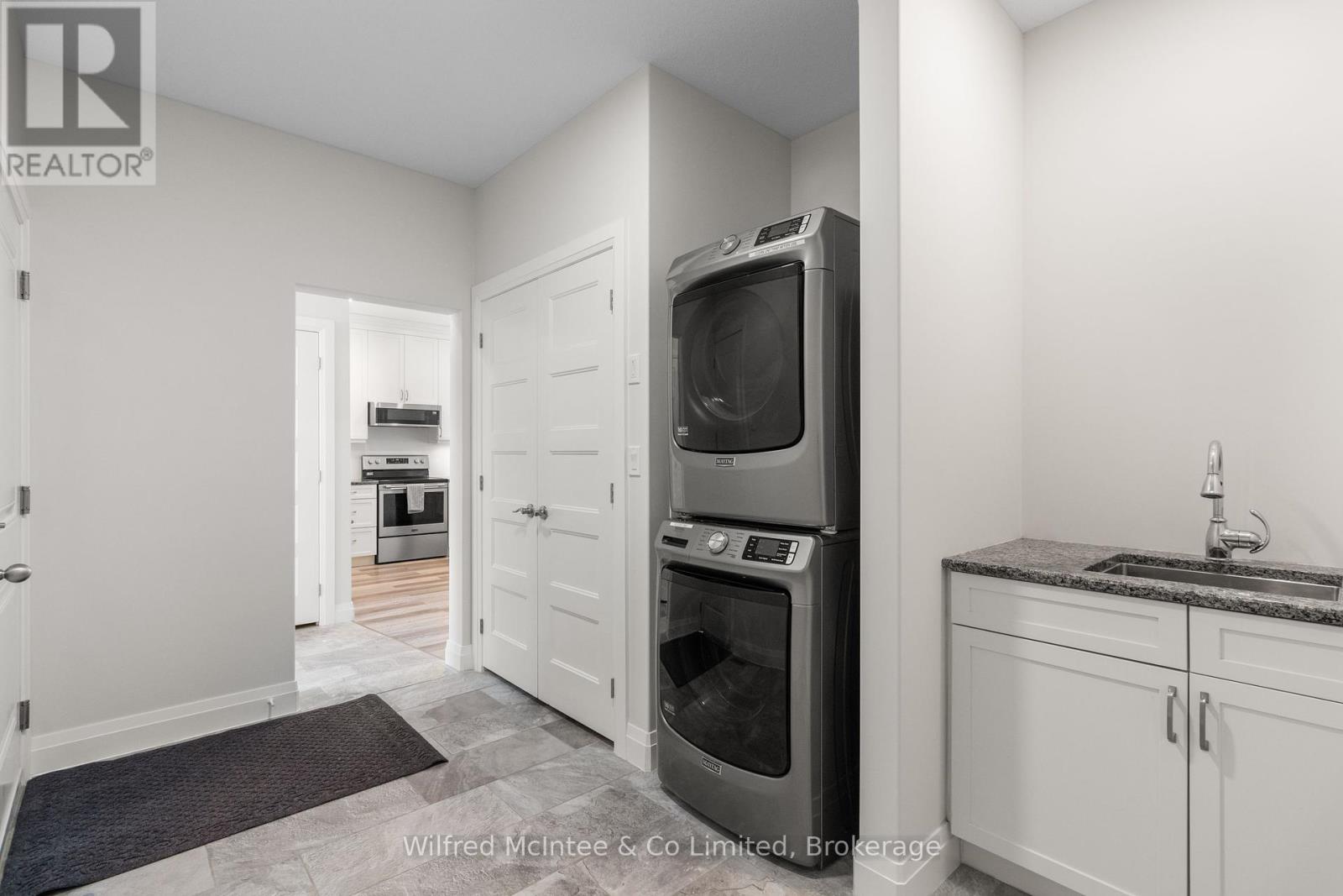 553 Hilker Street, Saugeen Shores, Ontario  N0H 2C4 - Photo 30 - X12067920