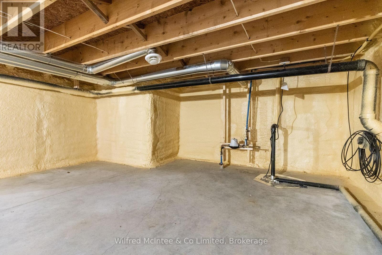 553 Hilker Street, Saugeen Shores, Ontario  N0H 2C4 - Photo 33 - X12067920