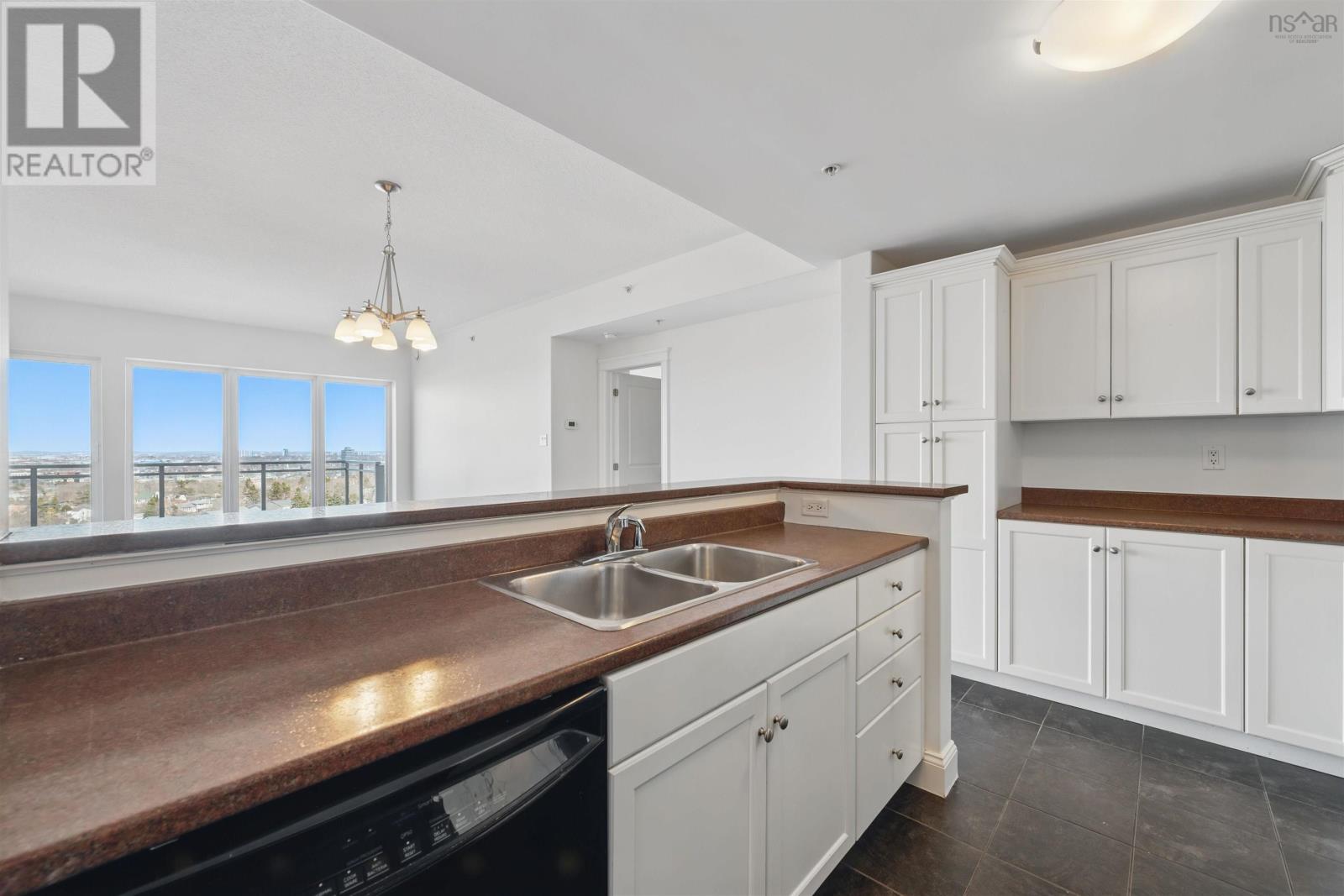 Property at 912 60 Walter Havill Drive image 3