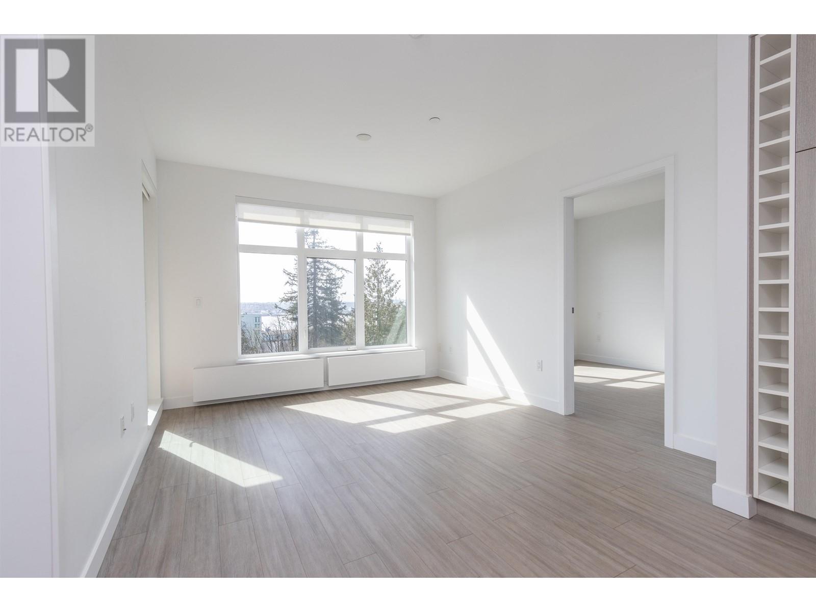 406 733 E 3rd Street, North Vancouver, British Columbia  V7L 1G8 - Photo 3 - R2986960