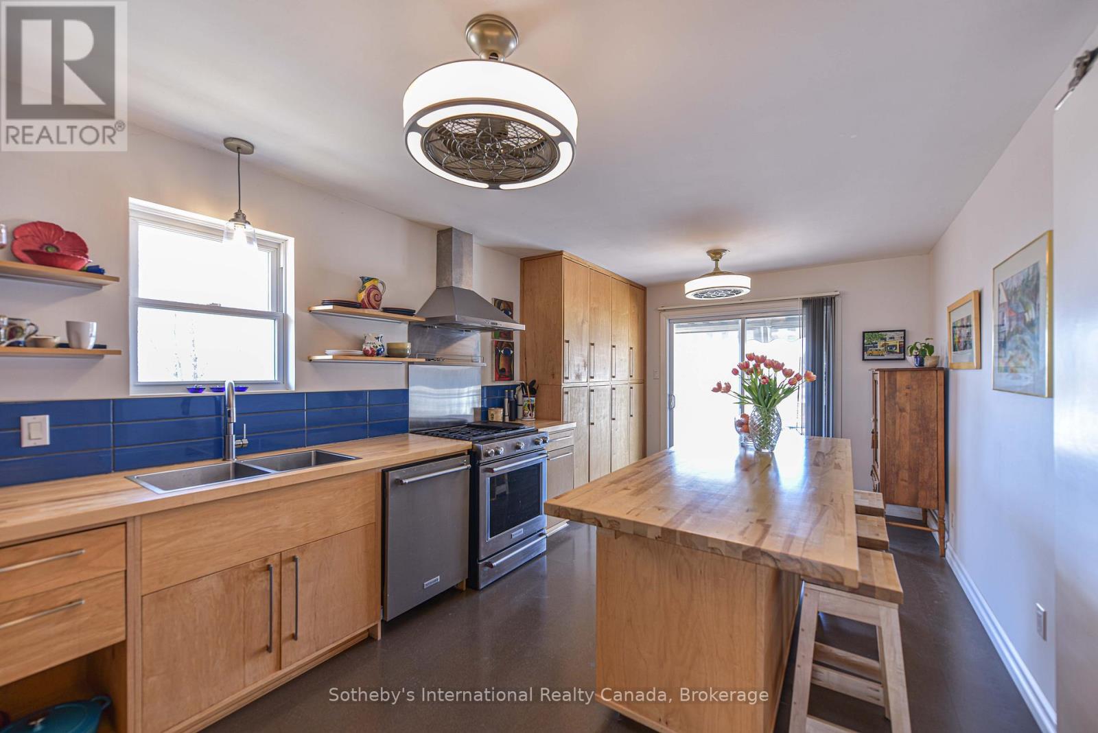 66 Calverley Street, Orillia, Ontario  L3V 3T6 - Photo 10 - S12068662