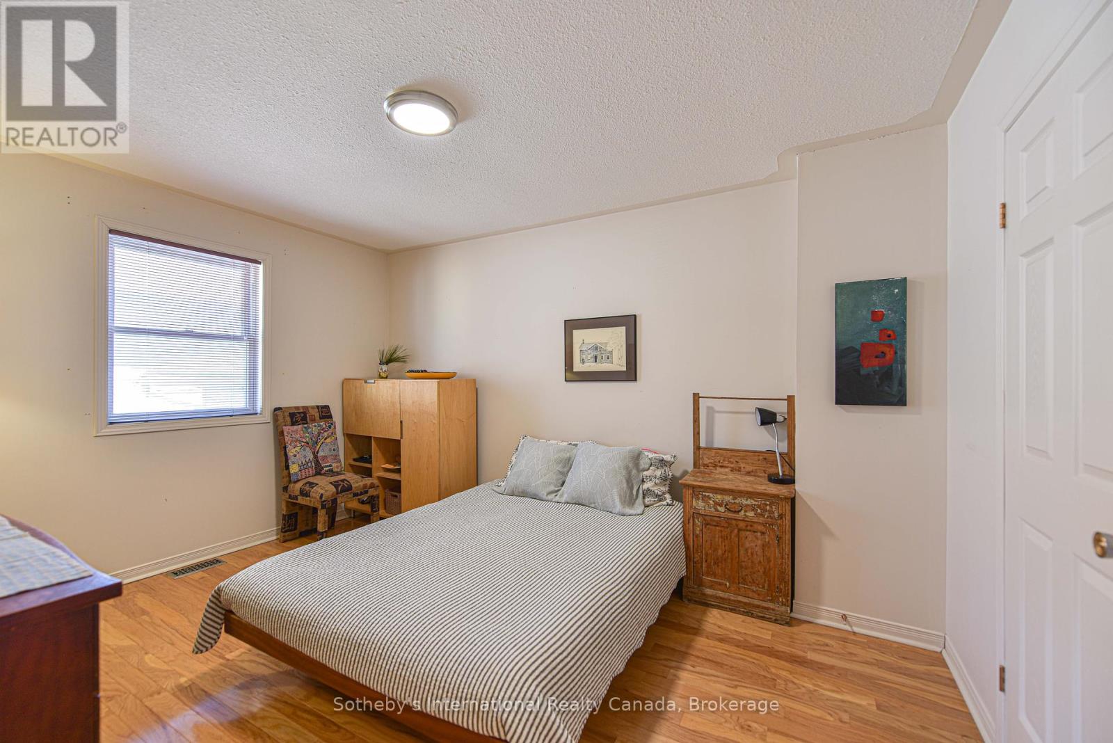 66 Calverley Street, Orillia, Ontario  L3V 3T6 - Photo 19 - S12068662