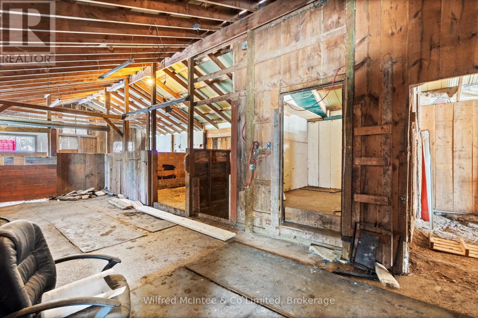 262700 Varney Road, West Grey, Ontario  N0G 1R0 - Photo 36 - X12068727