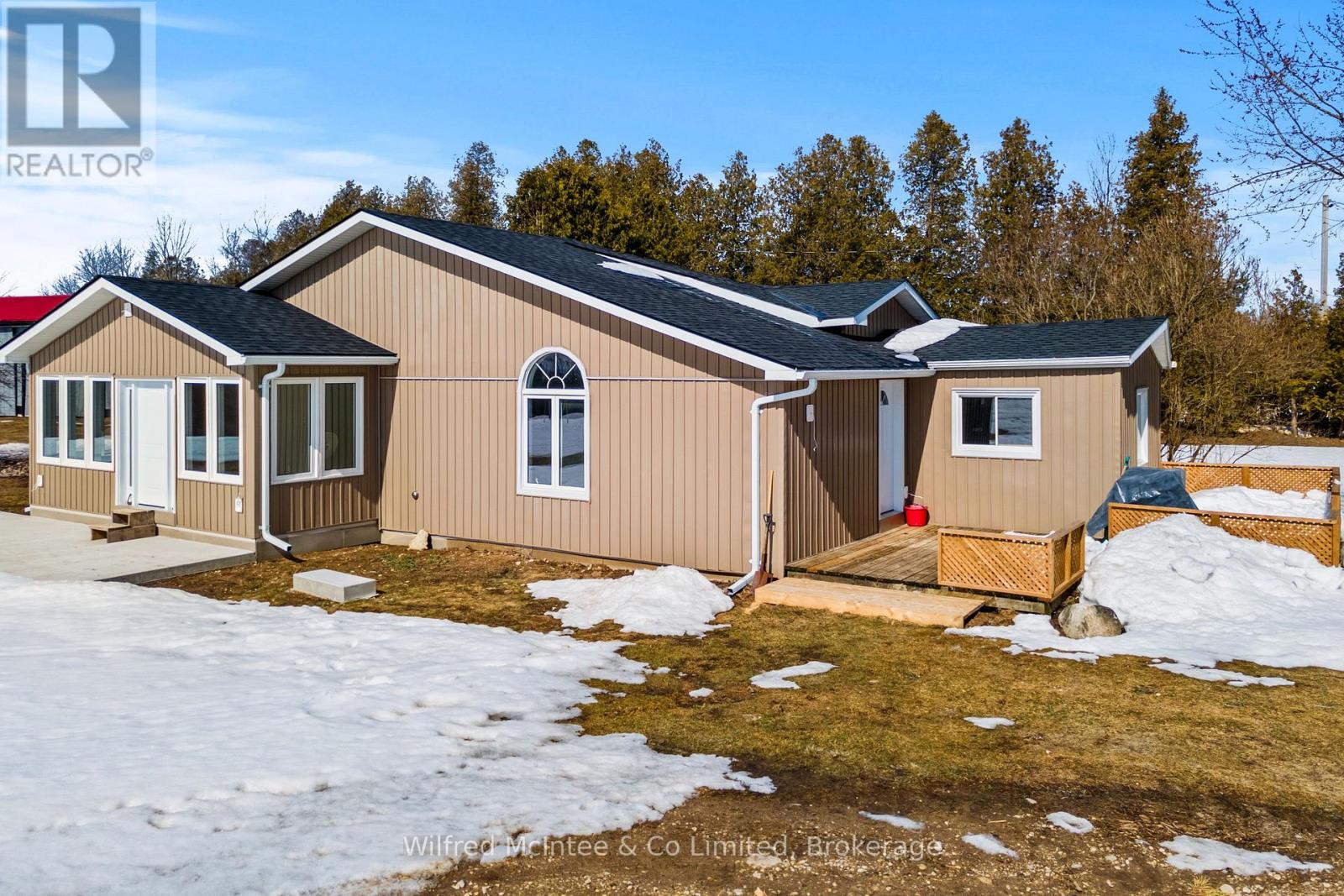 262700 Varney Road, West Grey, Ontario  N0G 1R0 - Photo 7 - X12068727