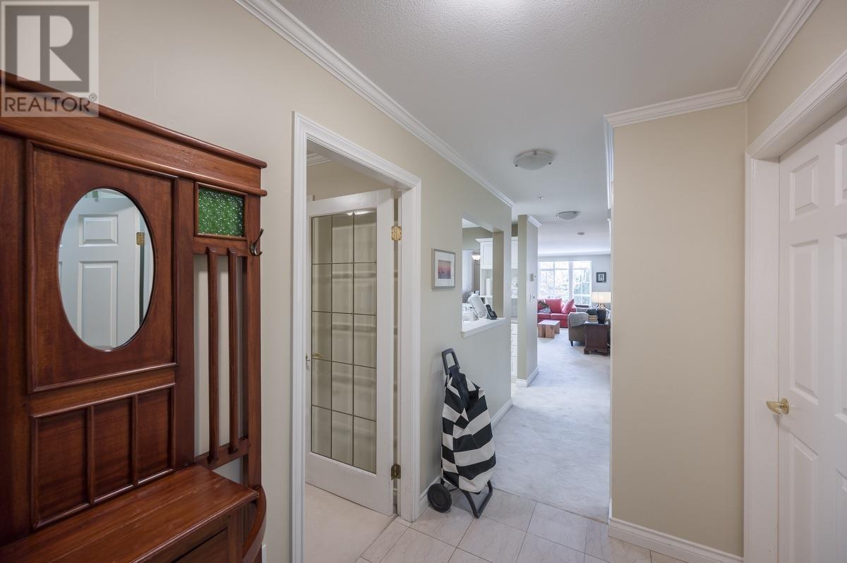 203 1010 W 42nd Avenue, Vancouver, British Columbia  V6M 2A8 - Photo 2 - R2987468