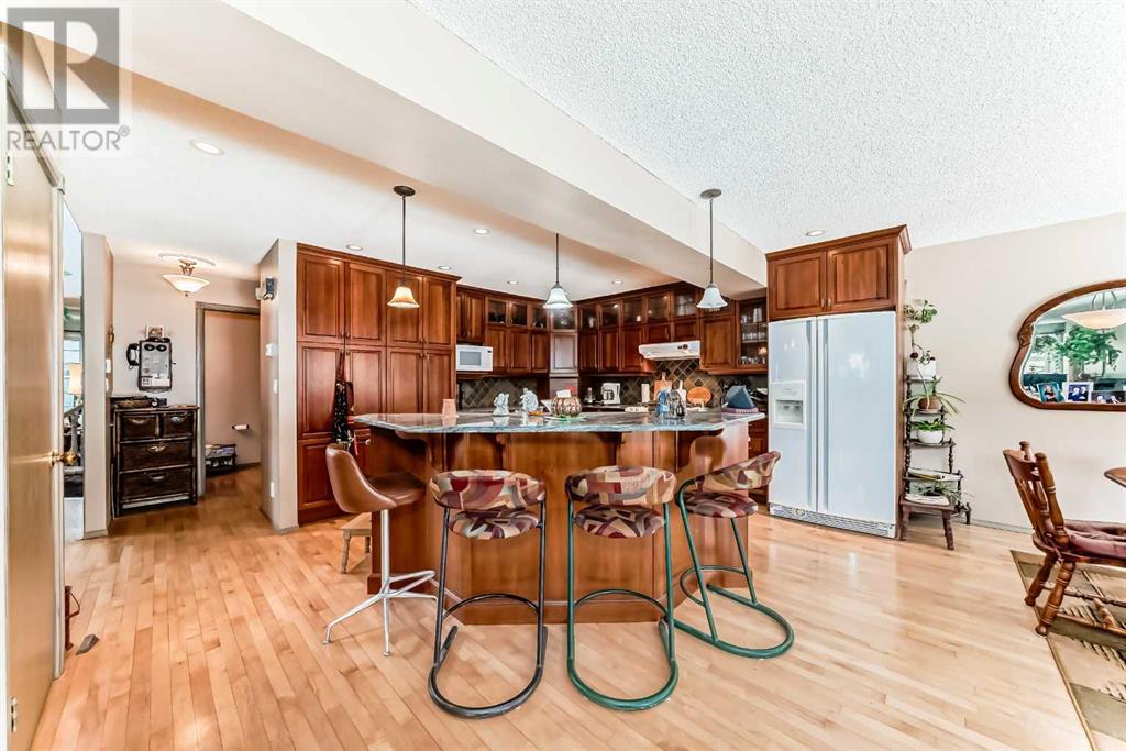 Property at 315 Edenwold Drive NW image 5