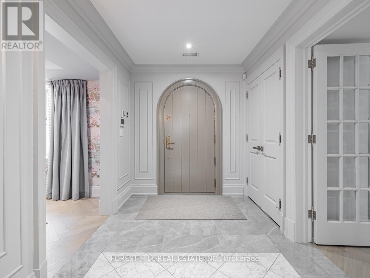 17 Hillholm Road, Toronto (Forest Hill South), Ontario  M5P 1M1 - Photo 4 - C12068686
