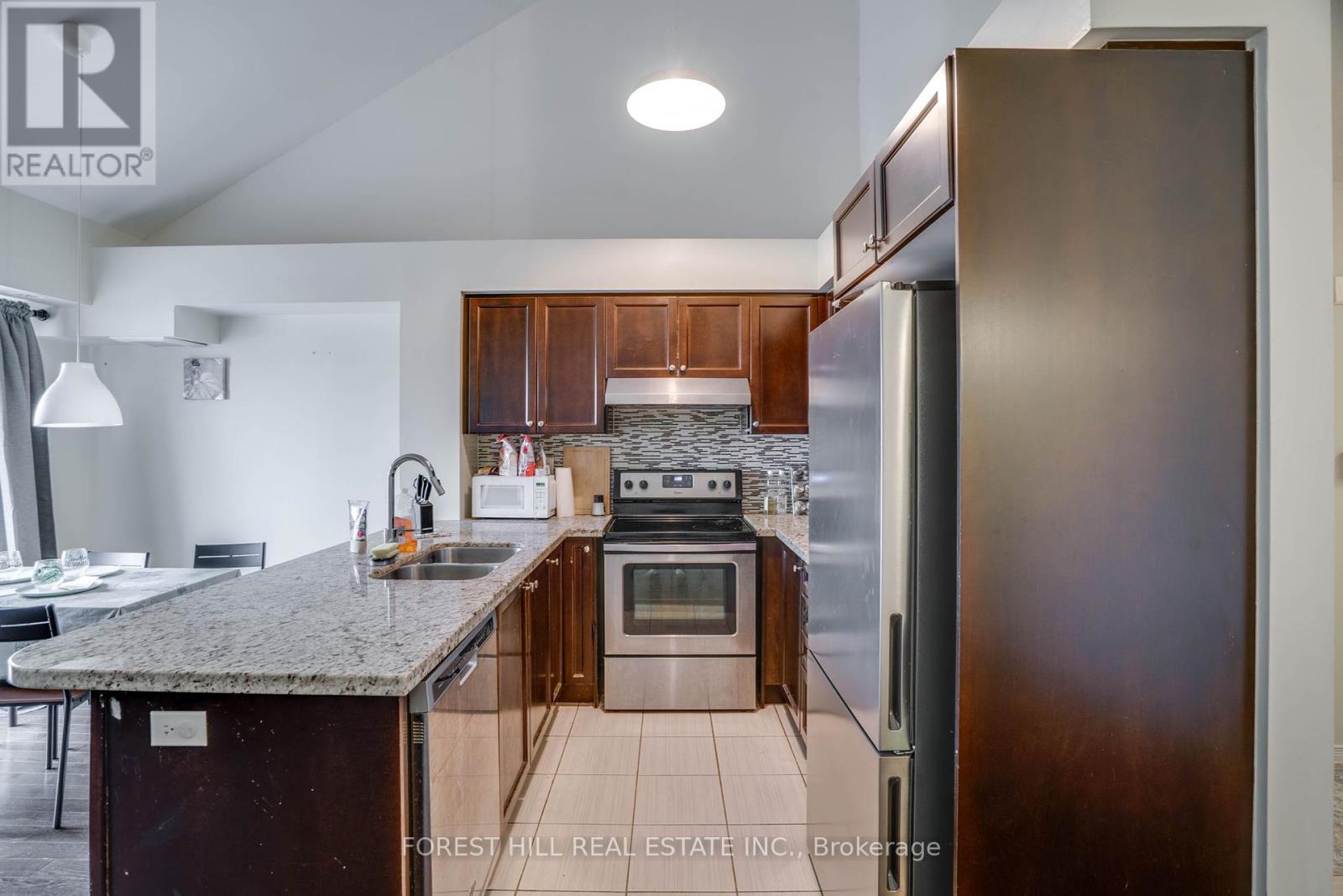 Property at 72 - 655D WARDEN AVENUE image 5