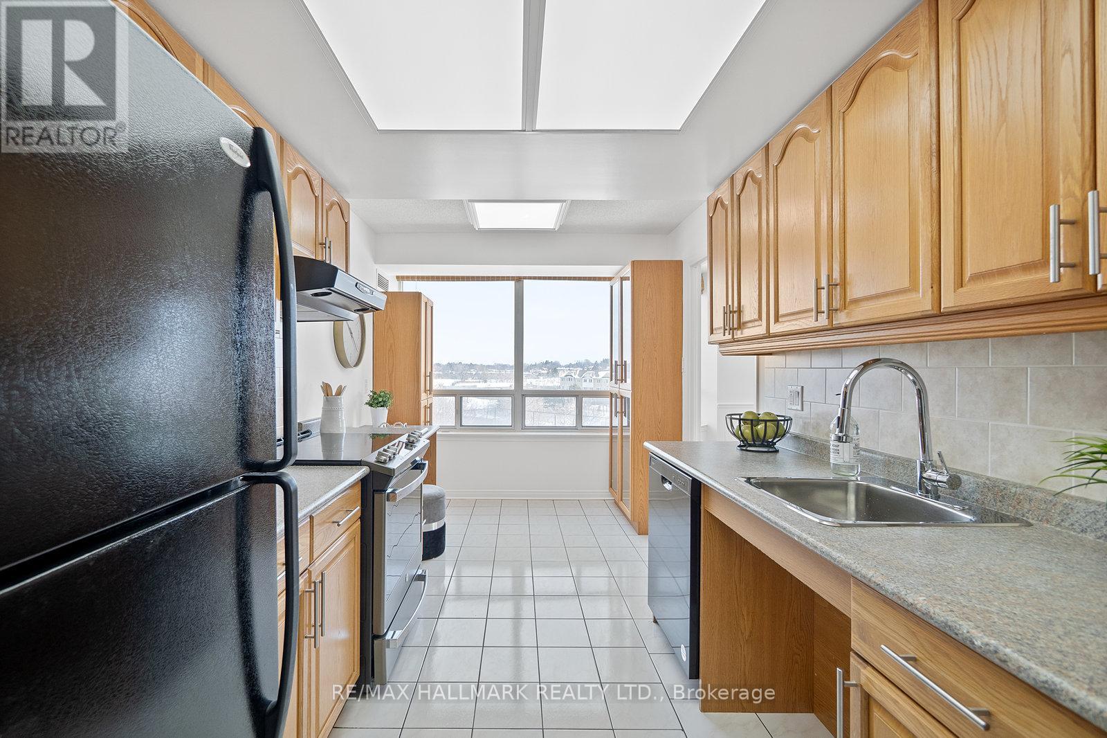 688 - 1 Greystone Walk Drive, Toronto, Ontario  M1K 5J3 - Photo 12 - E12068679