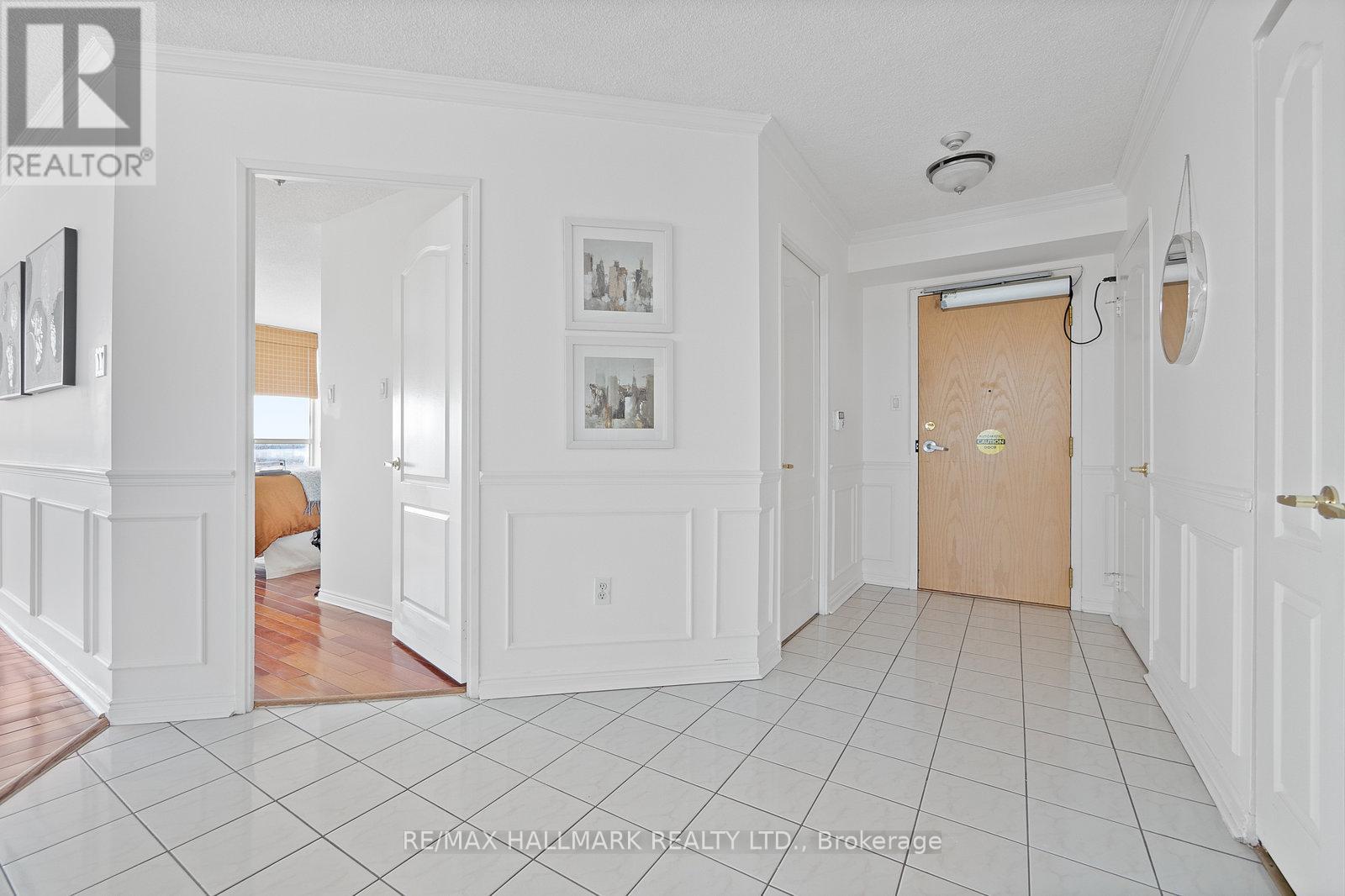 688 - 1 Greystone Walk Drive, Toronto, Ontario  M1K 5J3 - Photo 4 - E12068679