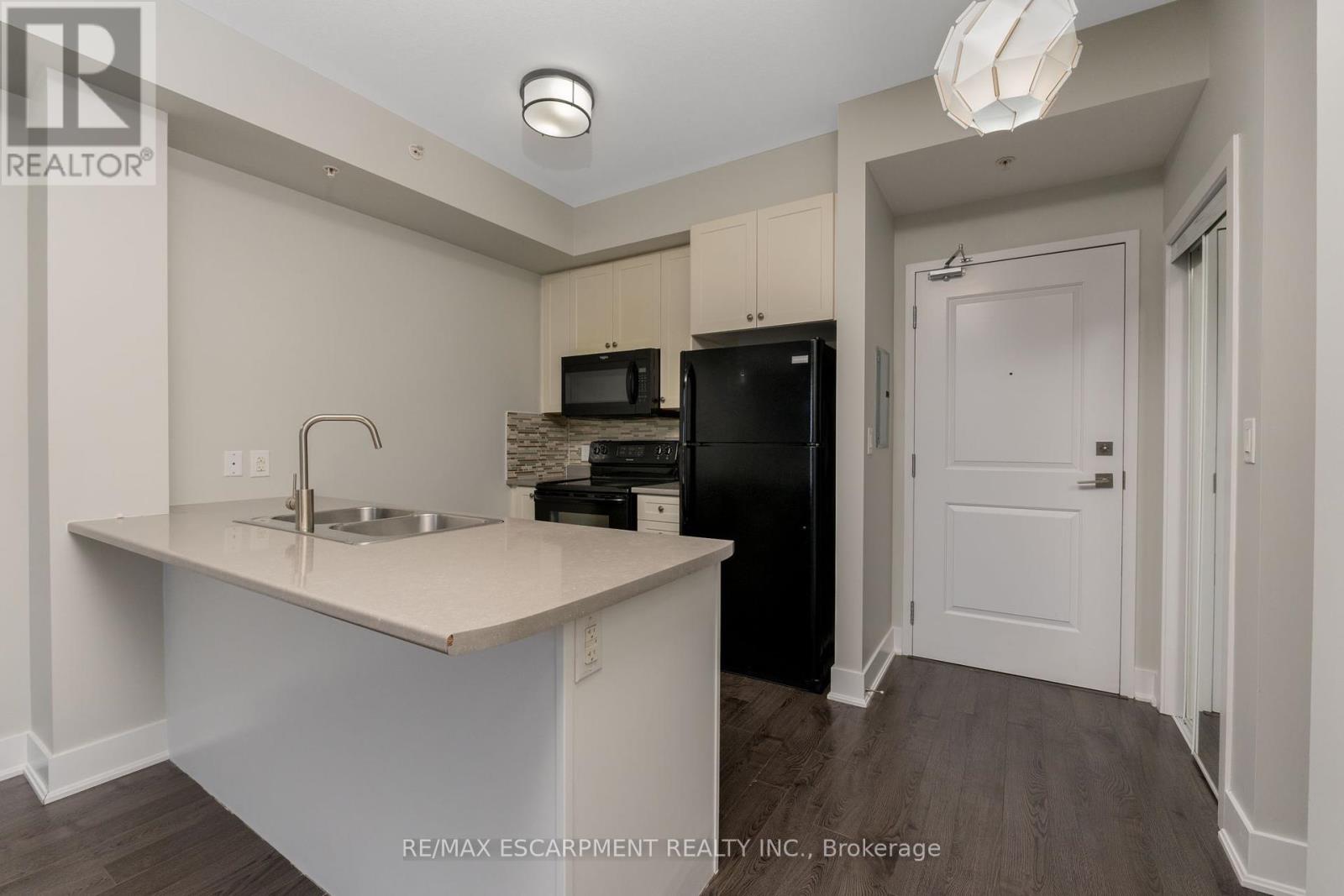 301 - 5020 Corporate Drive, Burlington, Ontario  L7L 0H7 - Photo 8 - W12068691