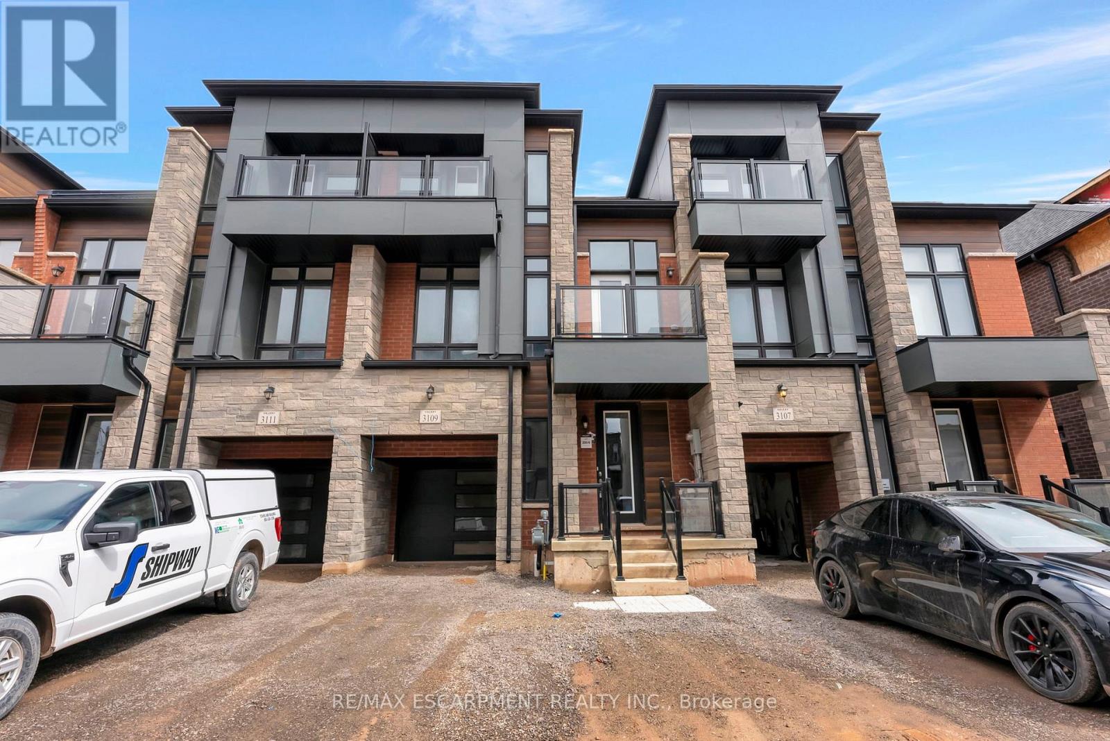 3109 Perkins Way, Oakville, Ontario  L6H 7G1 - Photo 1 - W12068723
