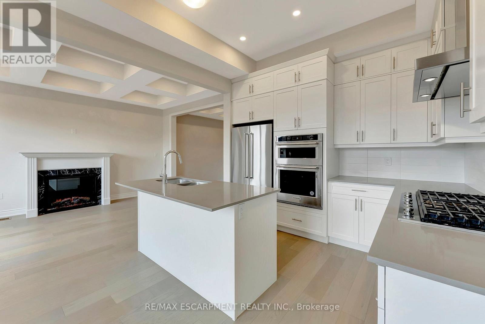 3109 Perkins Way, Oakville, Ontario  L6H 7G1 - Photo 11 - W12068723