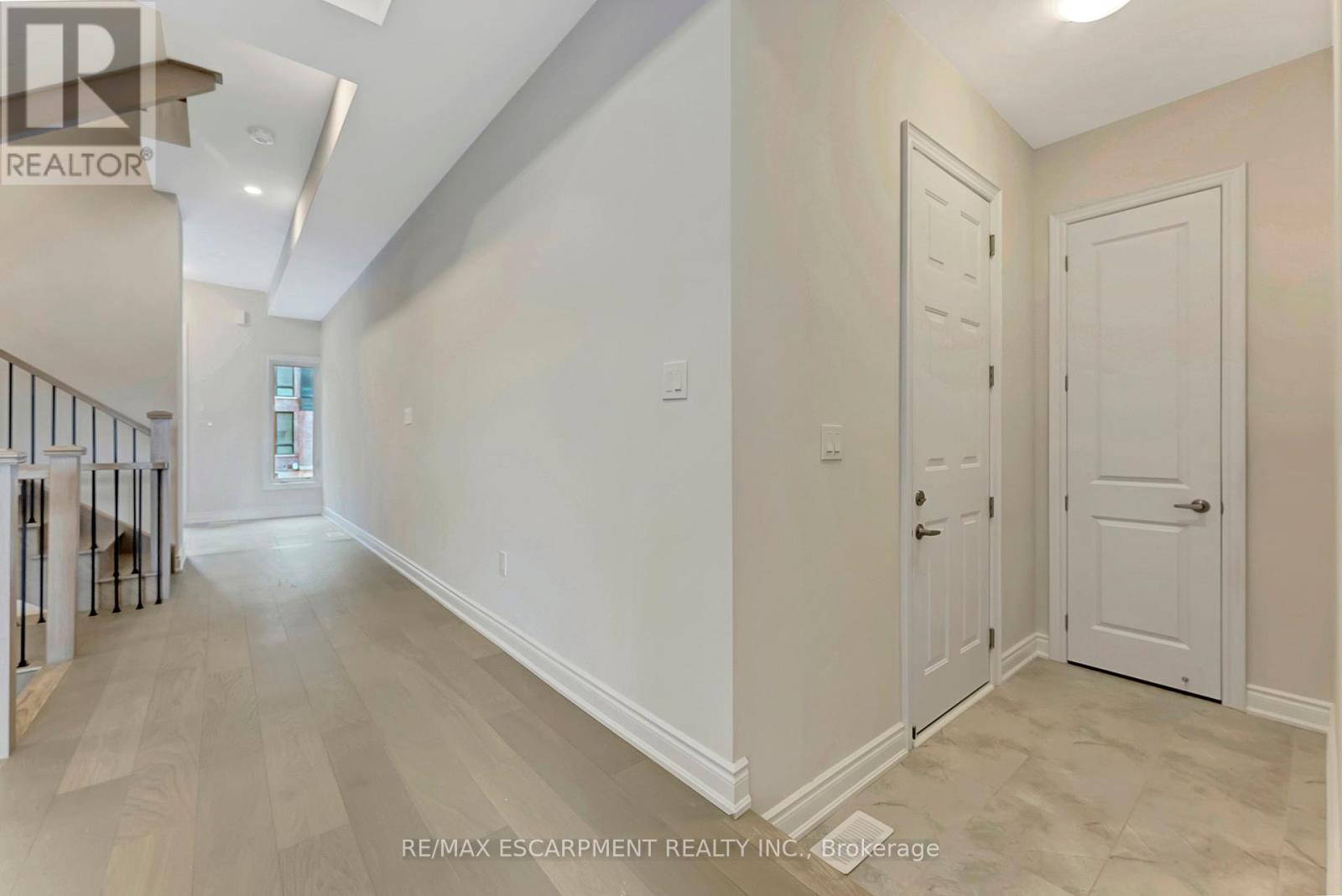 3109 Perkins Way, Oakville, Ontario  L6H 7G1 - Photo 16 - W12068723
