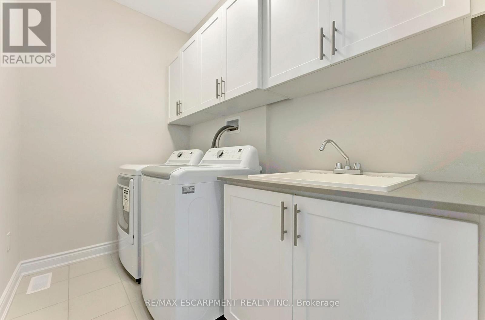 3109 Perkins Way, Oakville, Ontario  L6H 7G1 - Photo 21 - W12068723