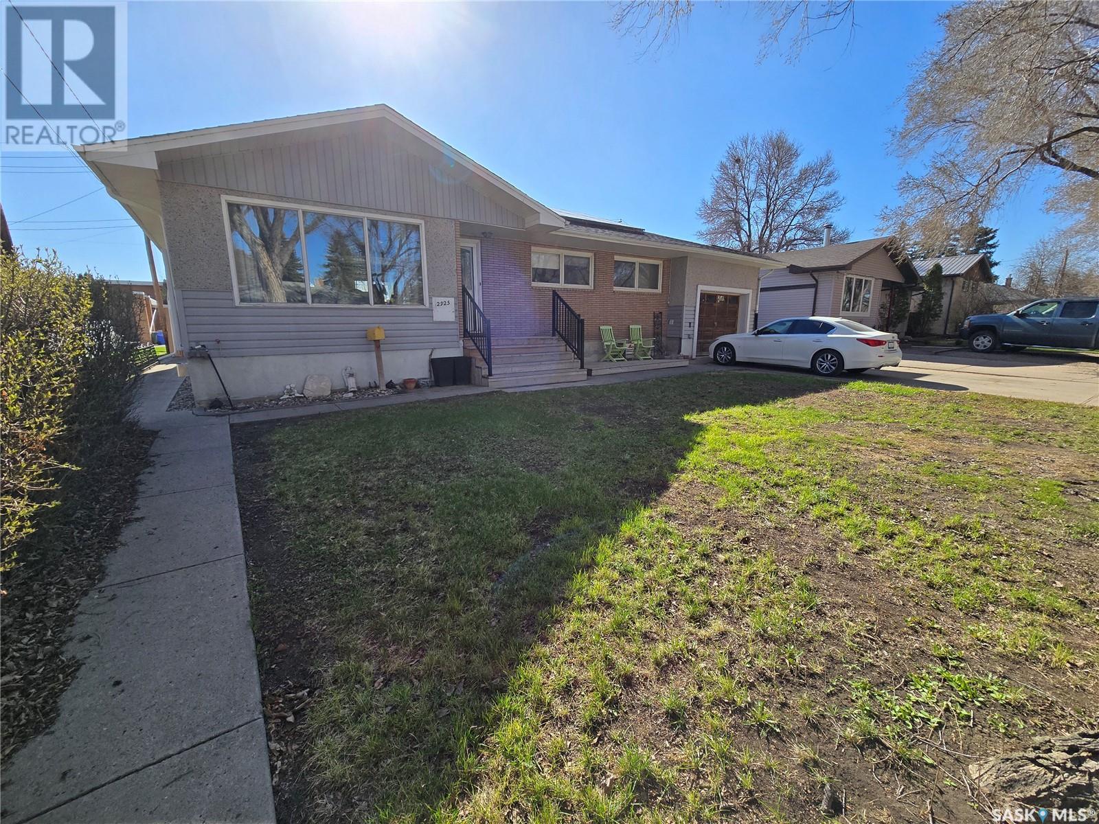 2925 Francis STREET, regina, Saskatchewan