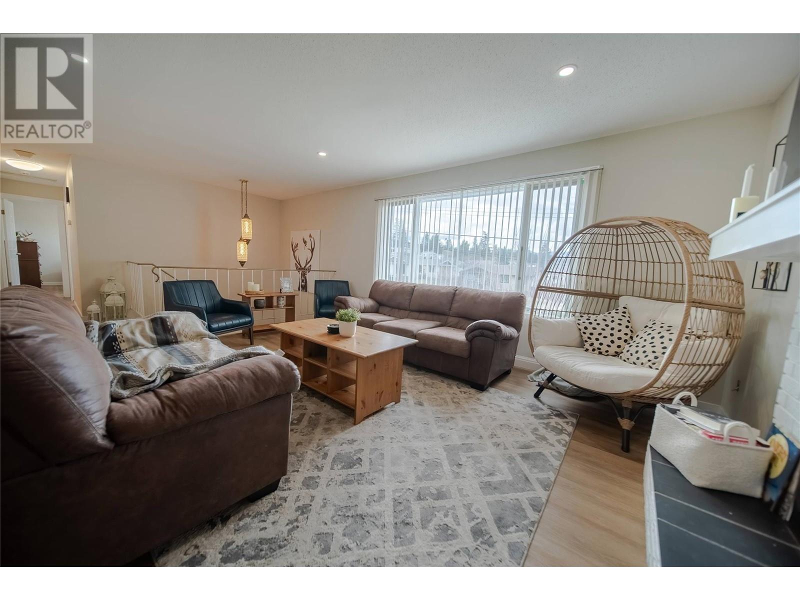 2506 2nd Street S, Cranbrook, British Columbia  V1C 1E2 - Photo 6 - 10342365