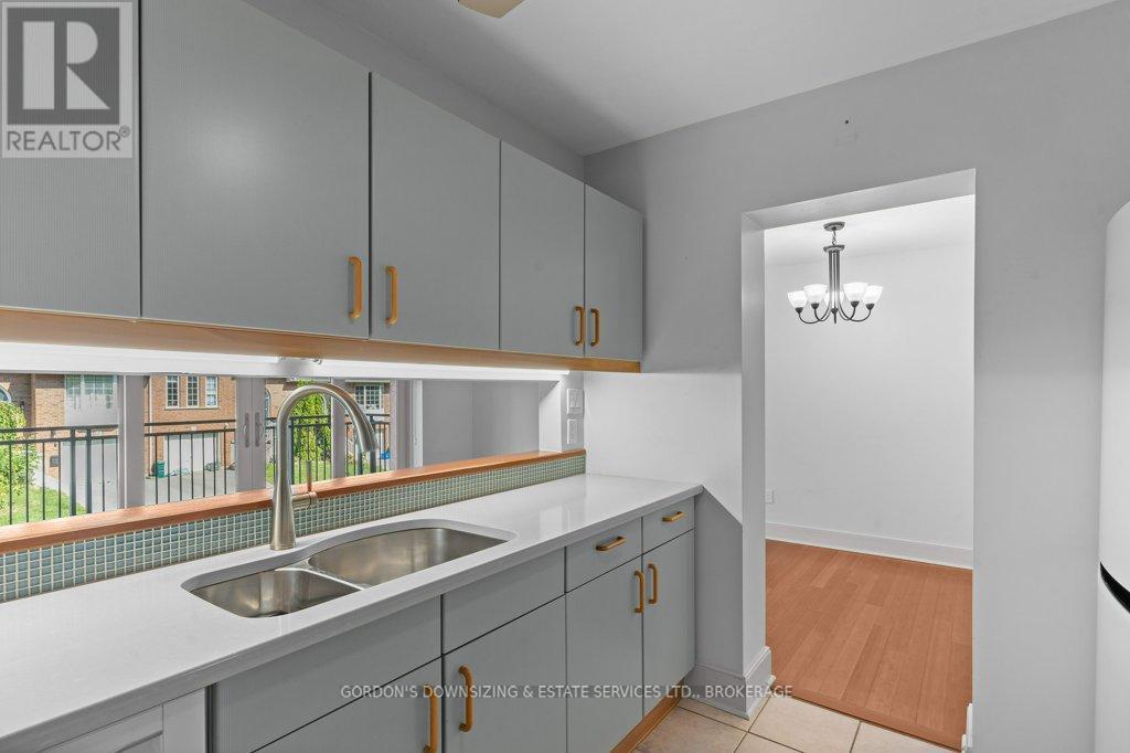 201 - 2 Bay Street, Kingston, Ontario  K7K 6T7 - Photo 11 - X12068895