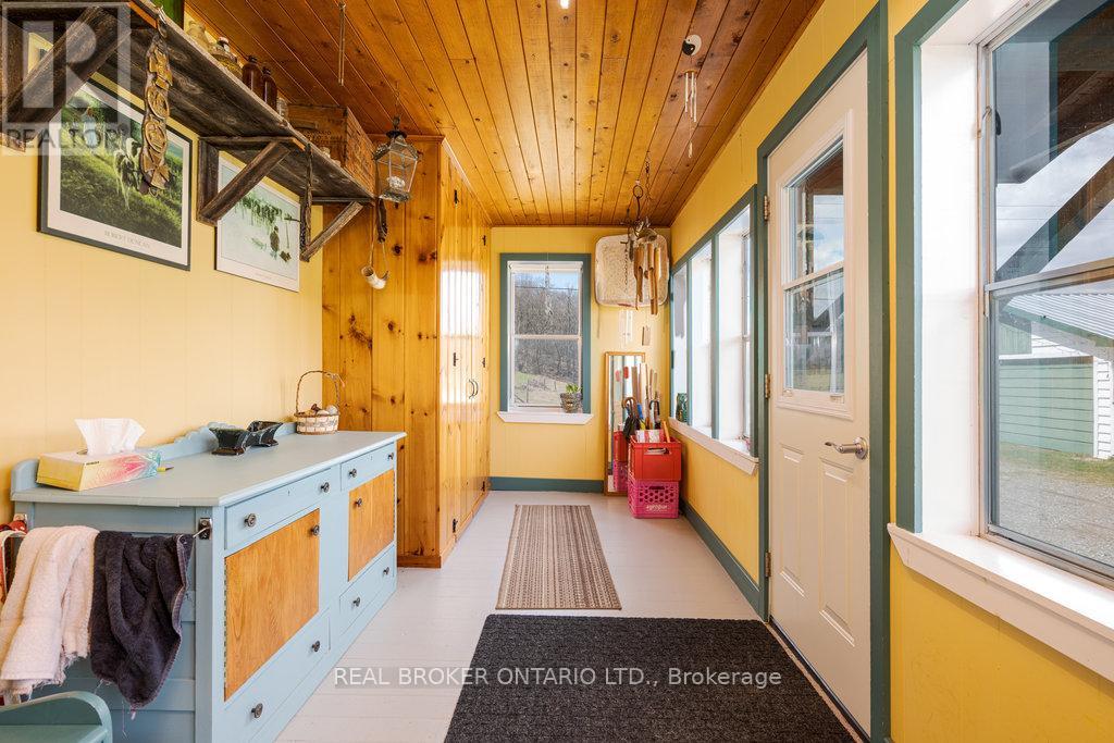9754 Highway 511 Highway, Lanark Highlands, Ontario  K0G 1K0 - Photo 5 - X12068858