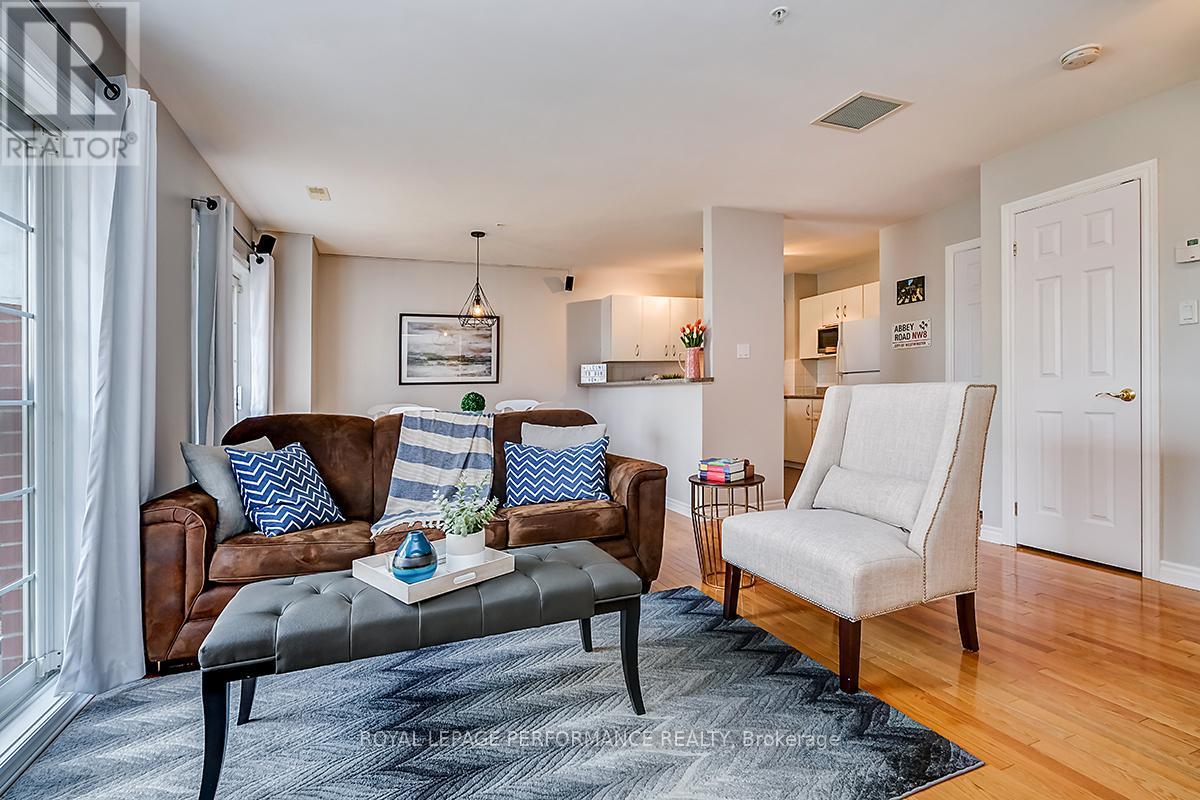 Property at J - 313 ST PATRICK STREET image 4