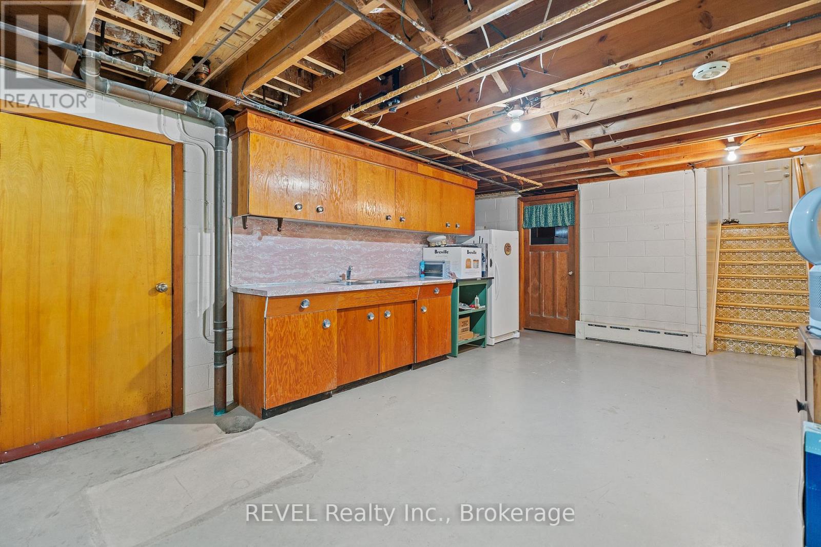 6398 Mountain Road, Niagara Falls (Stamford), Ontario  L2E 6S4 - Photo 25 - X12068864