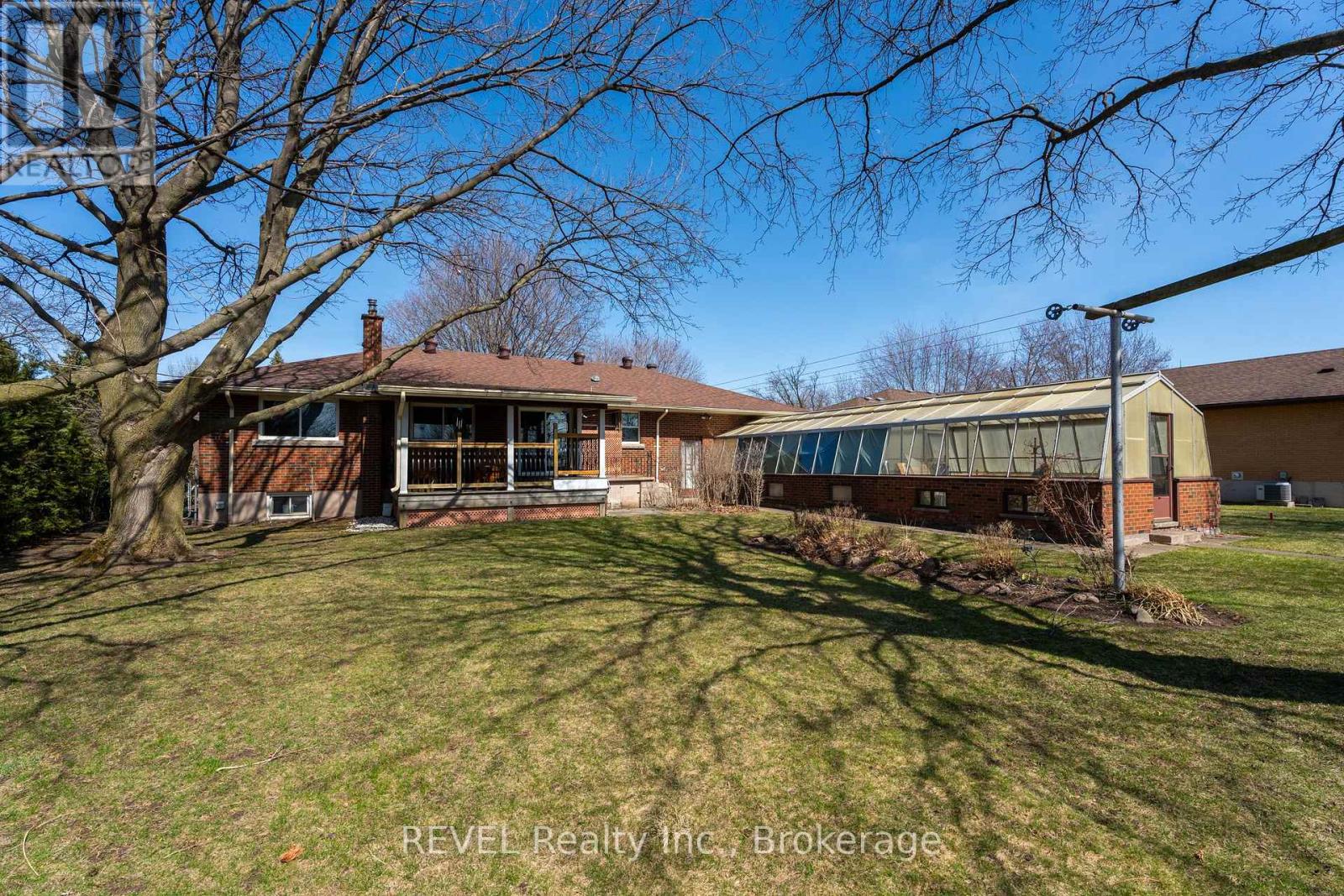 6398 Mountain Road, Niagara Falls (Stamford), Ontario  L2E 6S4 - Photo 37 - X12068864
