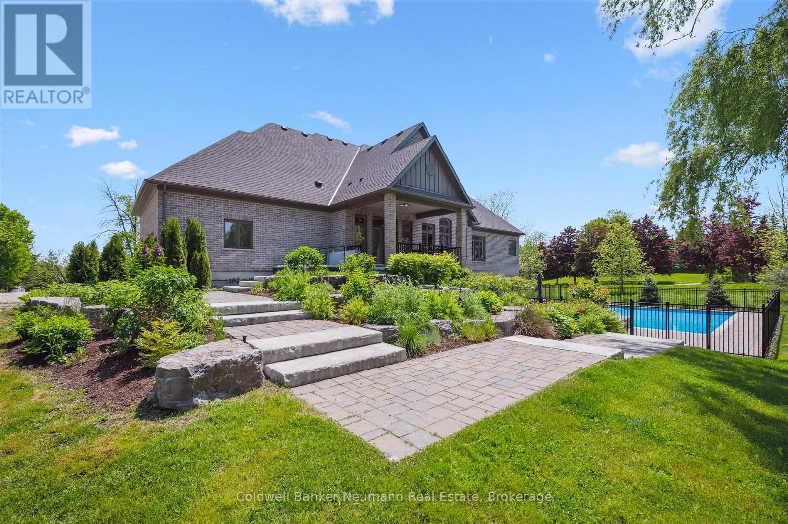 74 Gilmour Road, Puslinch, Ontario  N0B 2J0 - Photo 41 - X12068881