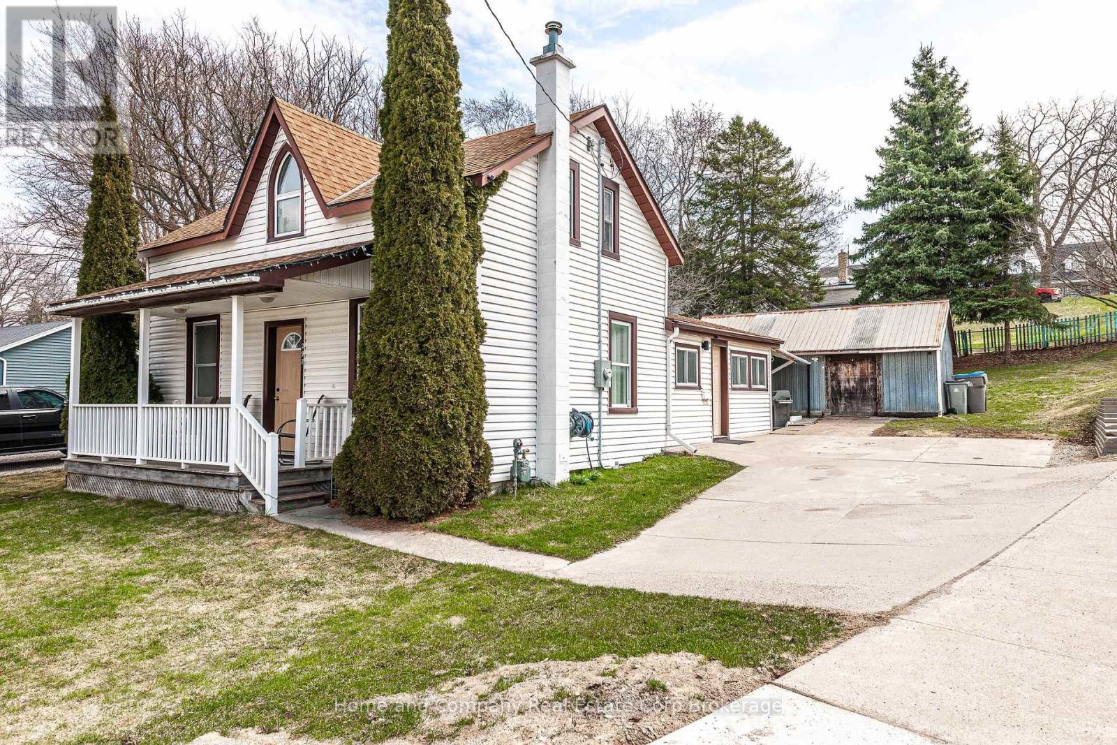 297 Wellington Street S, St. Marys, Ontario  N4X 1C5 - Photo 2 - X12068901