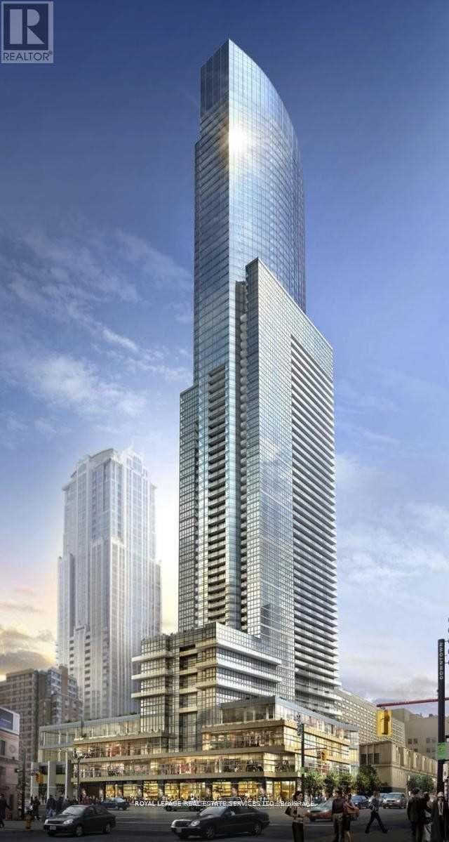 32 - 384 YONGE STREET, Toronto, Ontario