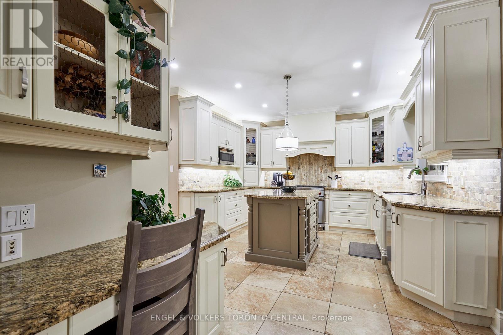 Property at 66 VARCOE ROAD image 5