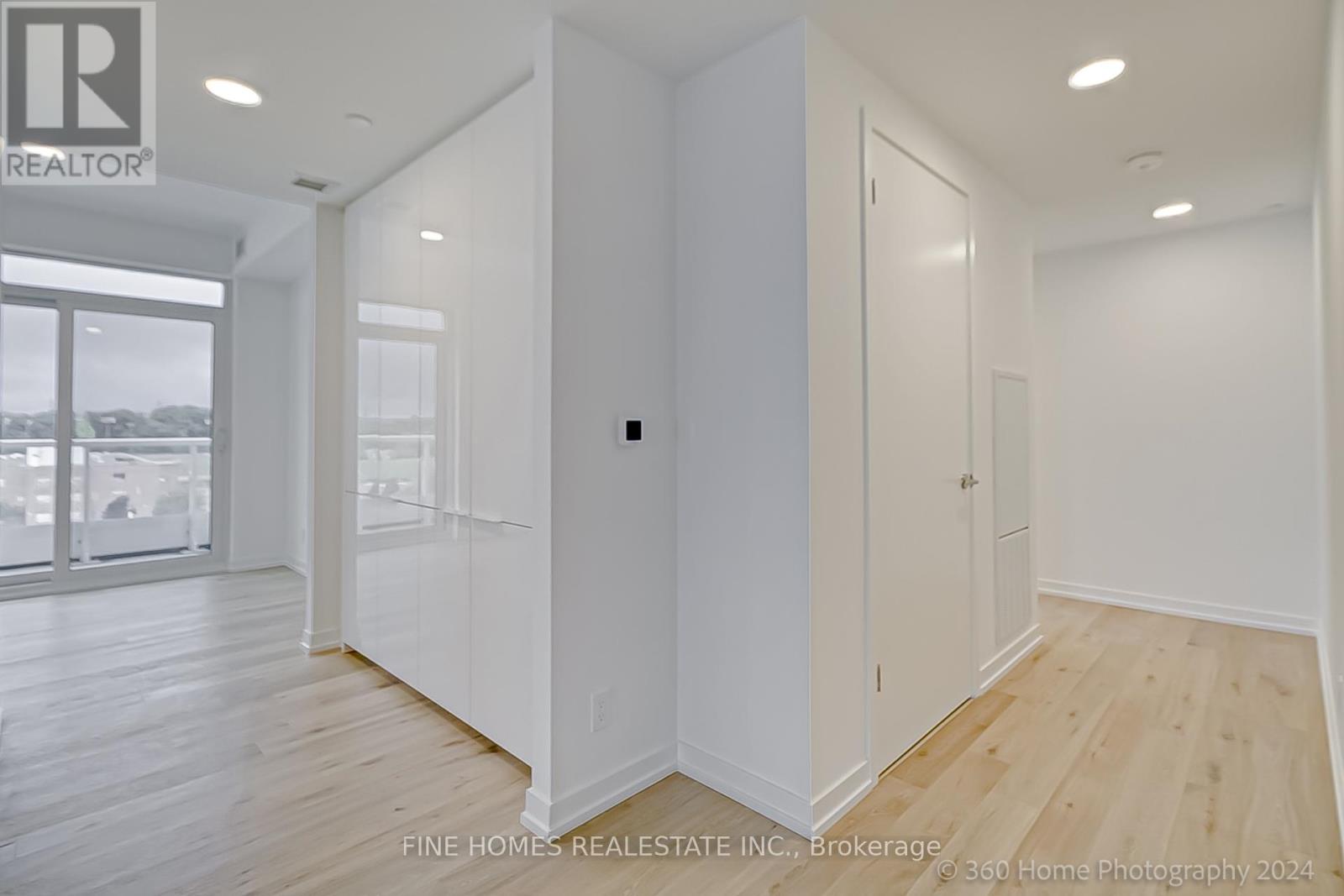 712 - 8 Beverley Glen Boulevard, Vaughan, Ontario  L4J 0L4 - Photo 12 - N12068826