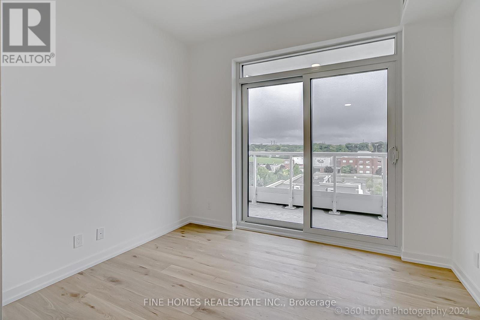 712 - 8 Beverley Glen Boulevard, Vaughan, Ontario  L4J 0L4 - Photo 13 - N12068826